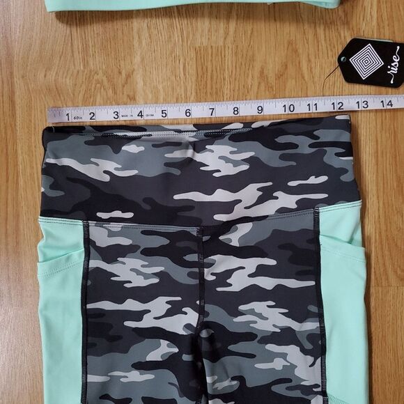 Rise by LuLaRoe Camouflage Workout Athleisure Sports Bra and Leggings Set Sz Sm - Picture 10 of 13